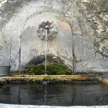 Le Mas De La Fontaine Le Pegue