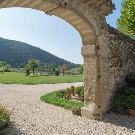Bed & Breakfast Le Mas De La Fontaine 3*