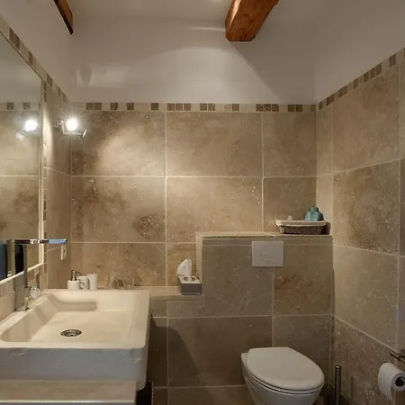 Le Mas De La Fontaine 3* Le Pegue